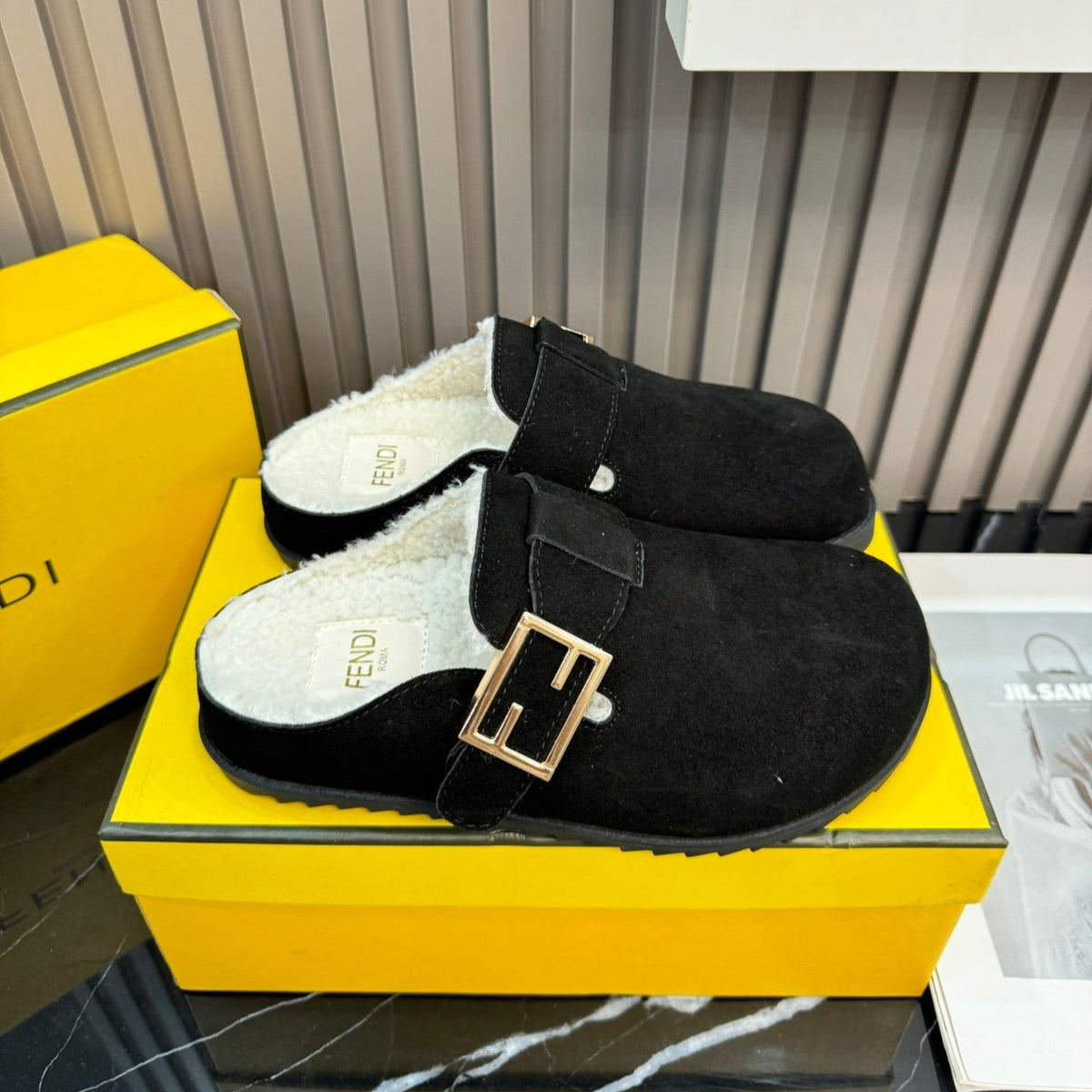 Hermès Suede Fur Slippers – slippers product image 13