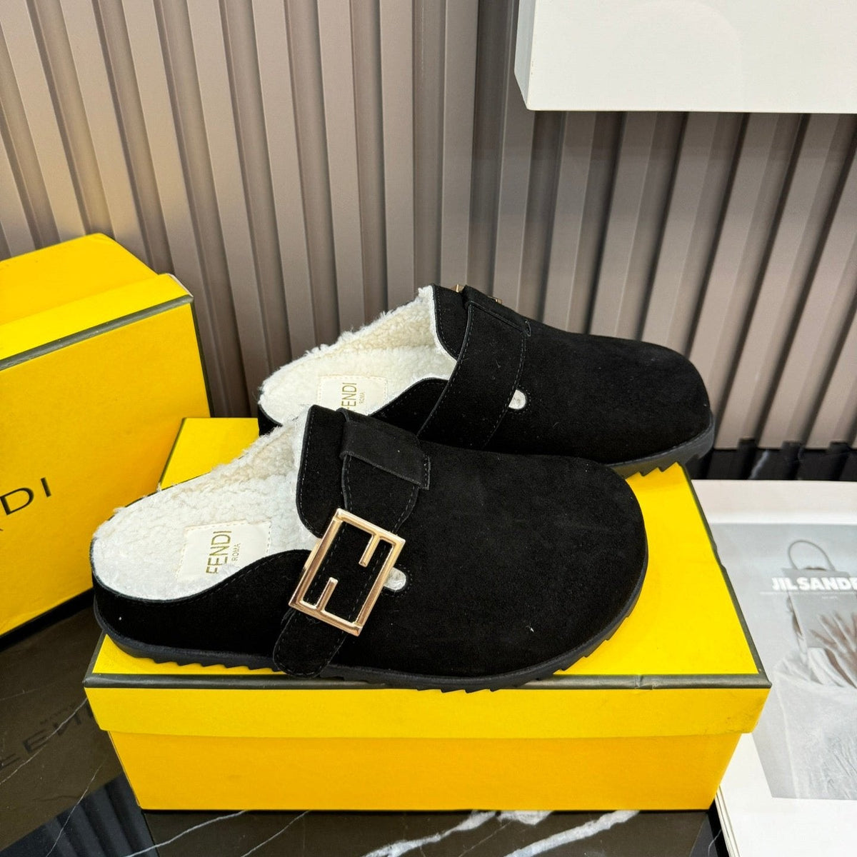 Hermès Suede Fur Slippers – slippers product image 14