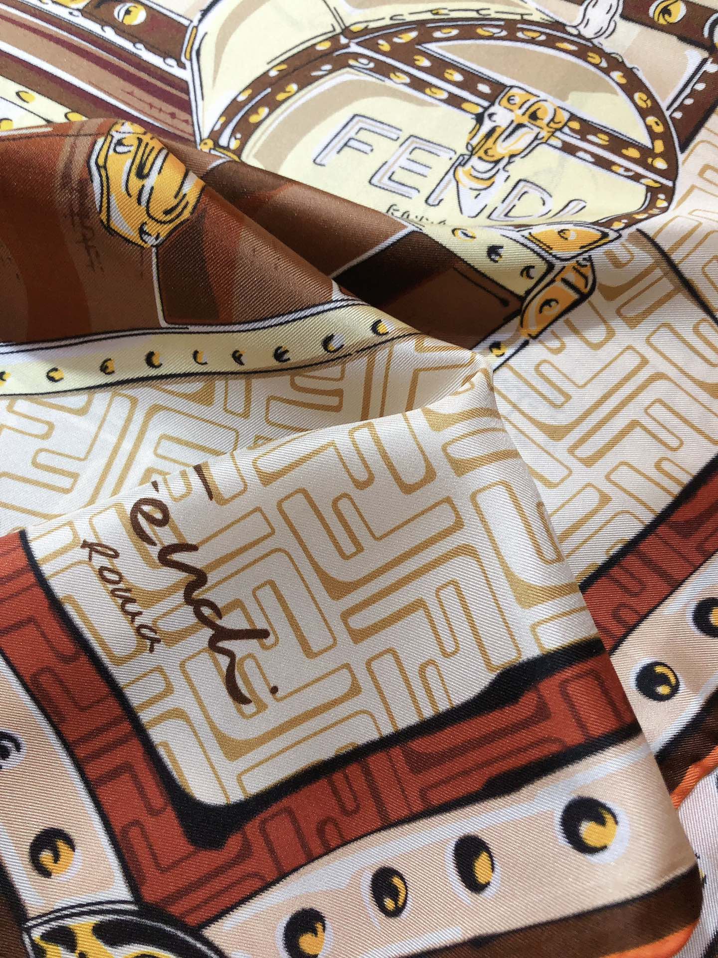 Hermès Vintage Handbag Graphic Print Silk Scarf for Women – product image 11