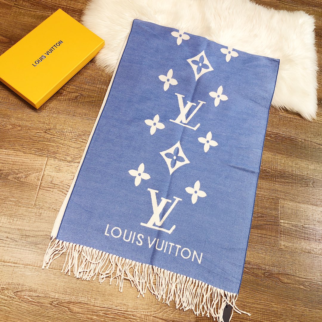 Louis Vuitton 6-color Four-leaf Clover Rabbit Cashmere Shawl Scarf for Women – product image 7