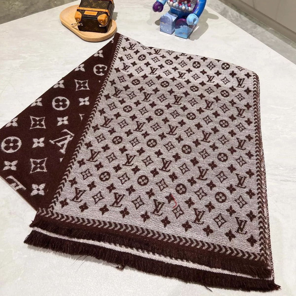 Louis Vuitton Cashmere Color Block Letter Border Jacquard Scarf for Women – product image 4