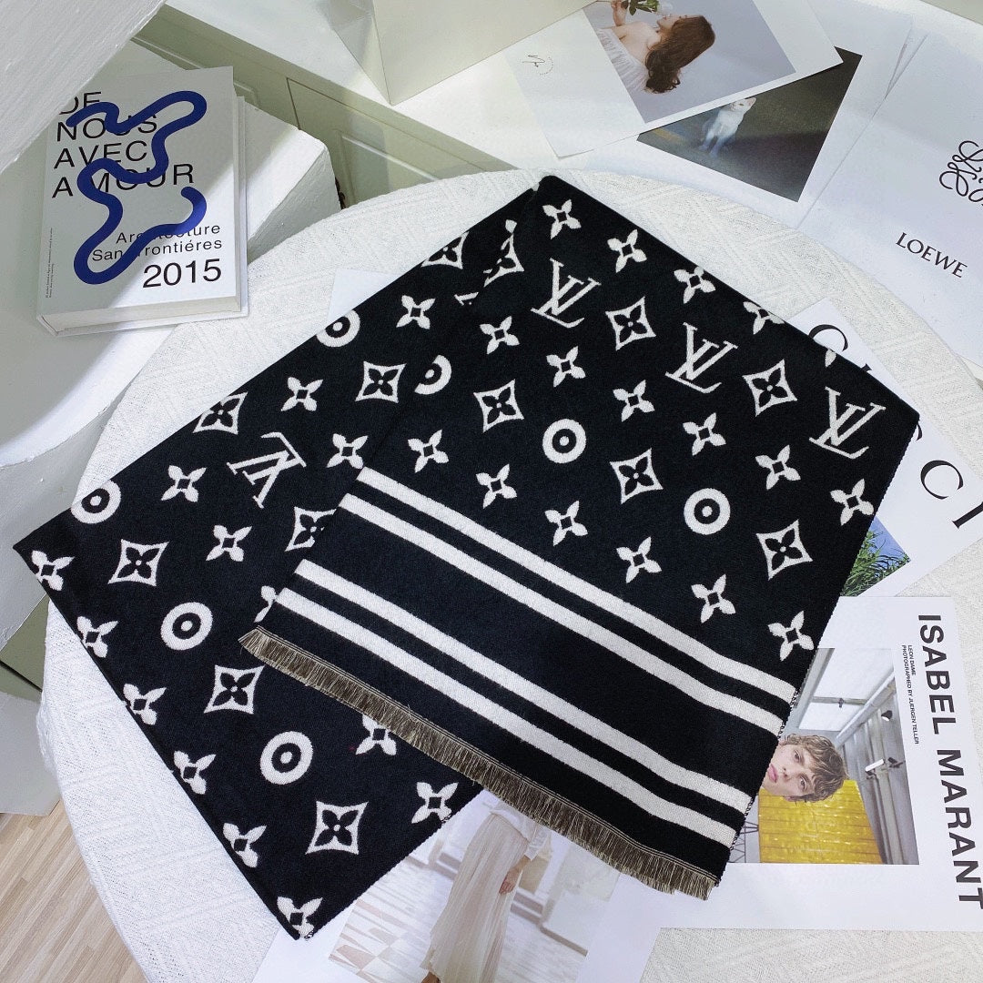 Louis Vuitton Cashmere Letter Jacquard Scarf Shawl for Women – product image 9