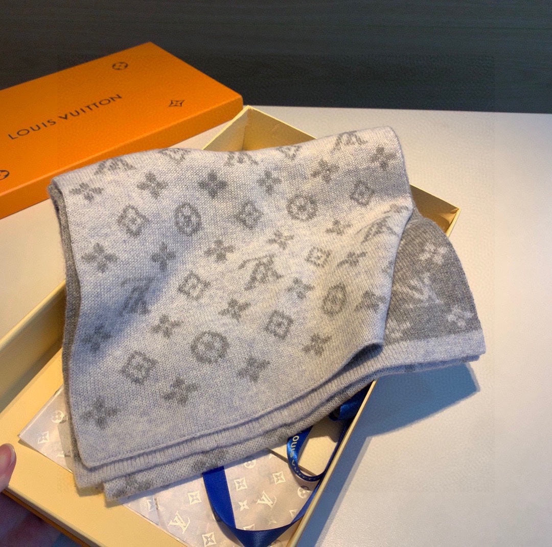 Louis Vuitton Cashmere Monogram Elements Jacquard Knitted Scarf for Women – product image 2