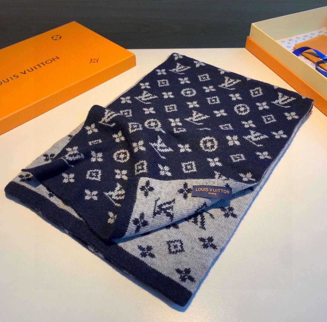 Louis Vuitton Cashmere Monogram Elements Jacquard Knitted Scarf for Women – product image 7