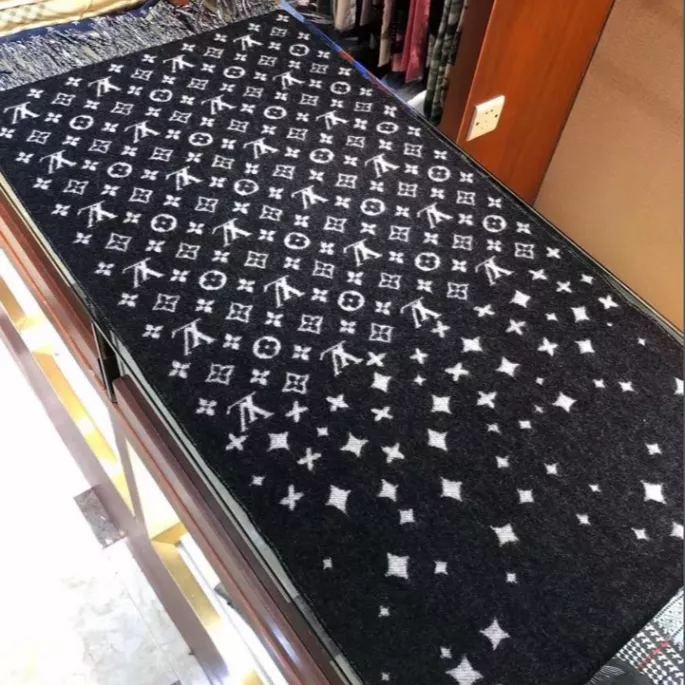 Louis Vuitton Cashmere Monogram Galaxy Star Tassel Scarf for Women – product image 10