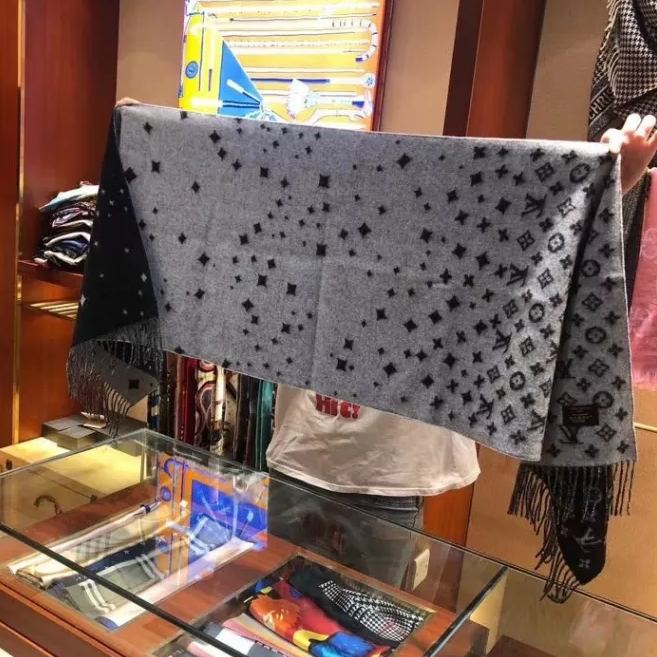 Louis Vuitton Cashmere Monogram Galaxy Star Tassel Scarf for Women – product image 7
