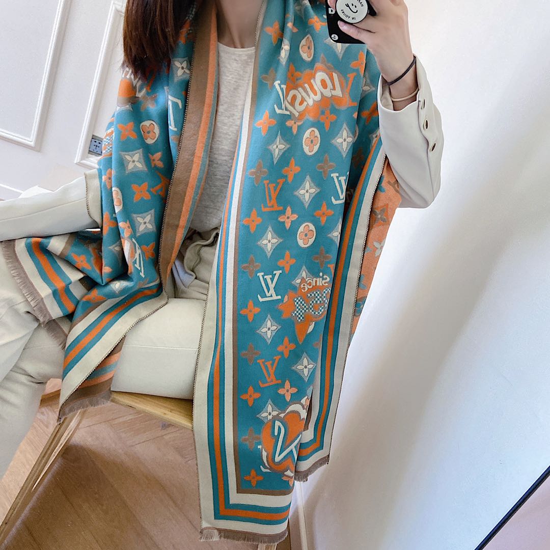 Louis Vuitton Cashmere Monogram Jacquard Scarf Shawl for Women – product image 29