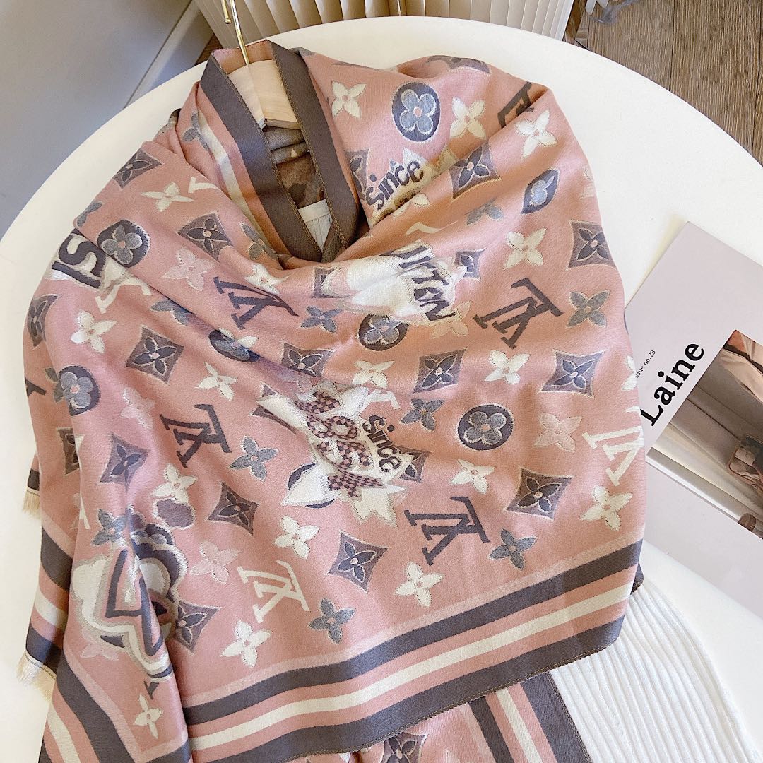 Louis Vuitton Cashmere Monogram Jacquard Scarf Shawl for Women – product image 31
