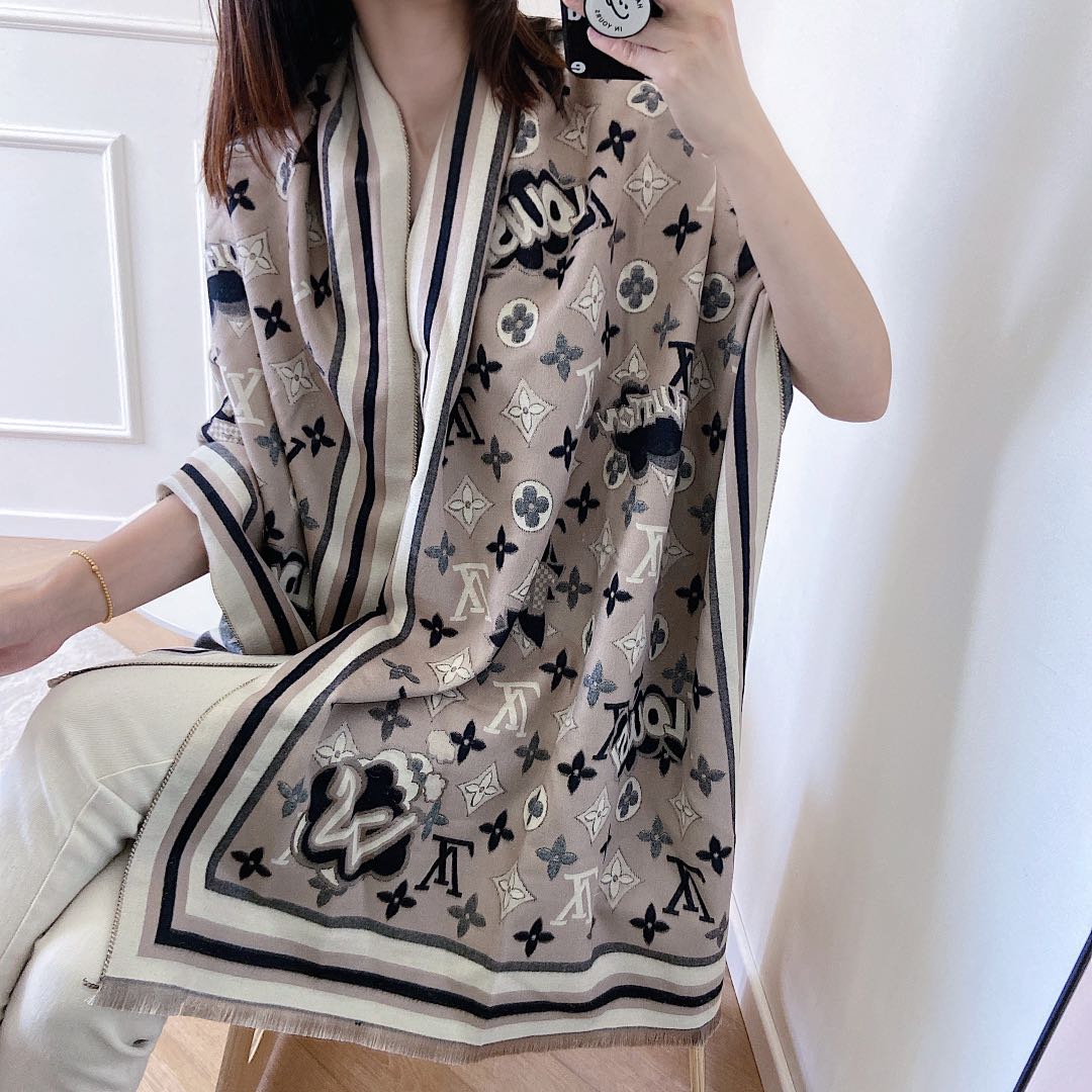 Louis Vuitton Cashmere Monogram Jacquard Scarf Shawl for Women – product image 35
