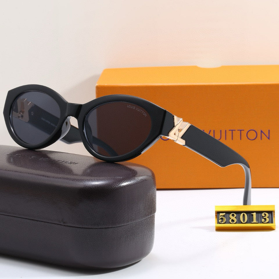 Louis Vuitton Cat-Eye Polarized Sunglasses for Unisex – product image 1