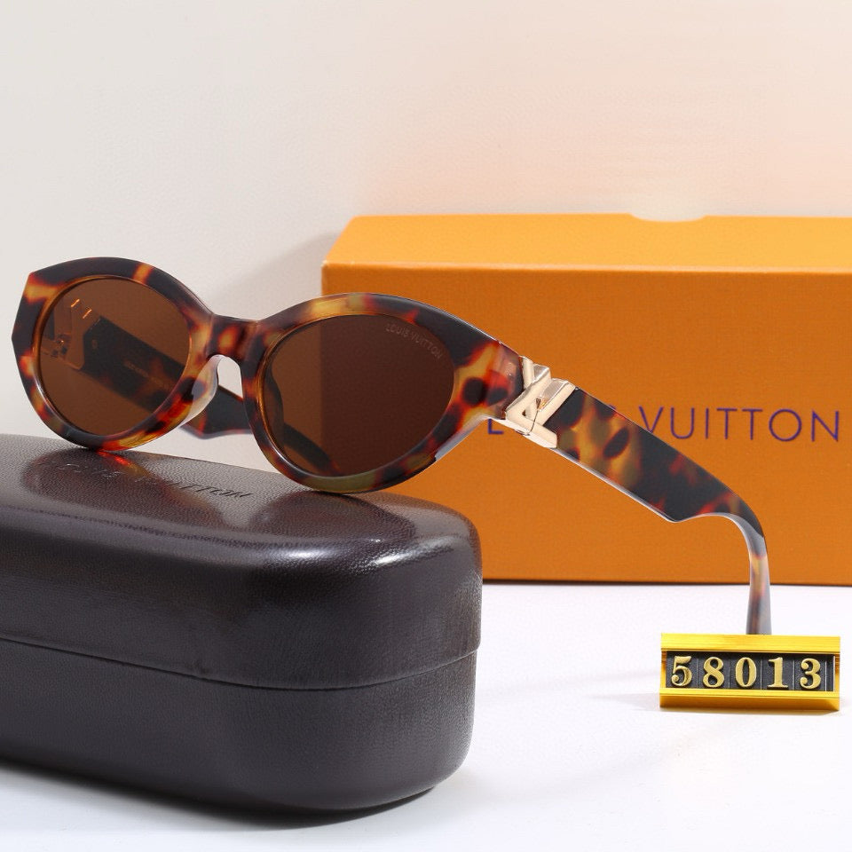 Louis Vuitton Cat-Eye Polarized Sunglasses for Unisex – product image 5