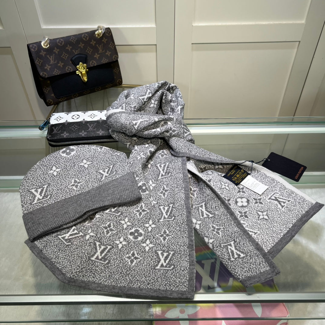 Louis Vuitton Classic Monogram Unisex Wool Scarf Hat Set – product image 18