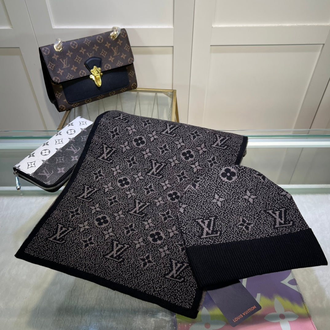 Louis Vuitton Classic Monogram Unisex Wool Scarf Hat Set – product image 8