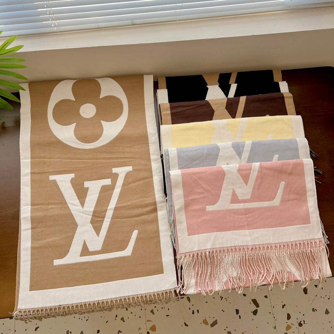 Louis Vuitton Classic Retro Big Embossed Cashmere Scarf for Women – product image 11