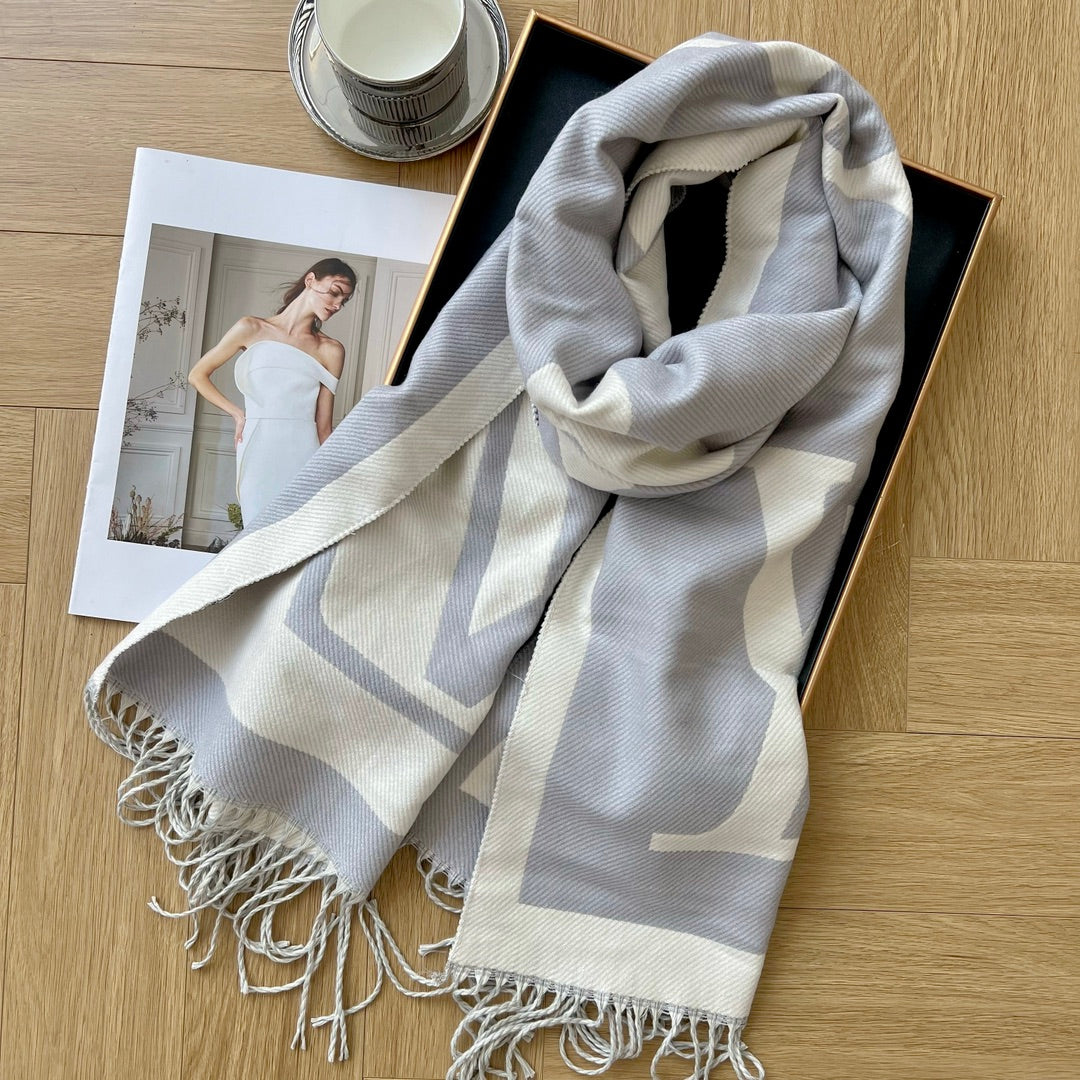 Louis Vuitton Classic Retro Big Embossed Cashmere Scarf for Women – product image 18