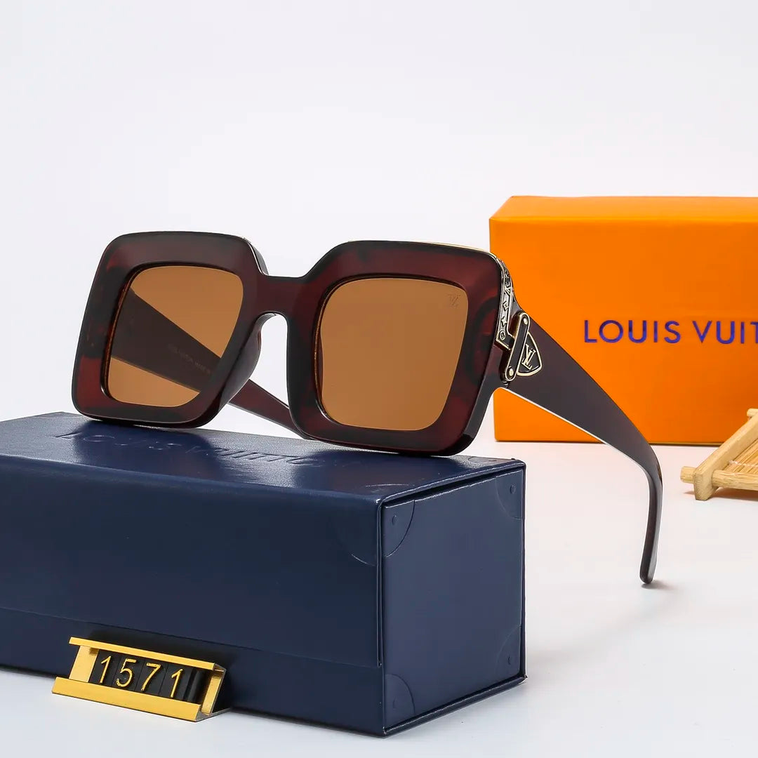 Louis Vuitton Classic Square Sunglasses for Unisex – product image 6