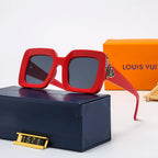 Louis Vuitton Classic Square Sunglasses for Unisex – product image 7