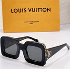 Louis Vuitton Classic Square Sunglasses for Unisex – product image 16