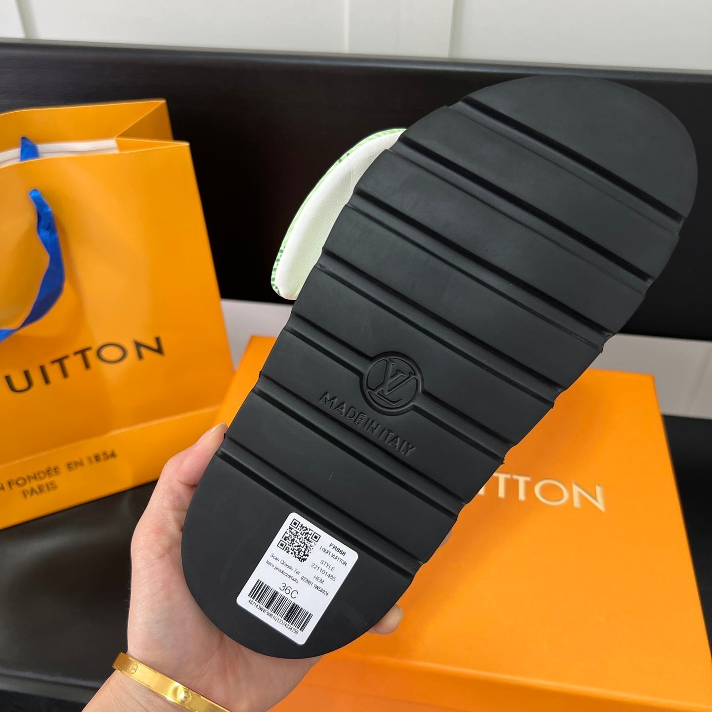 Louis Vuitton Couple's Checkerboard Sandals – sandals product image 13