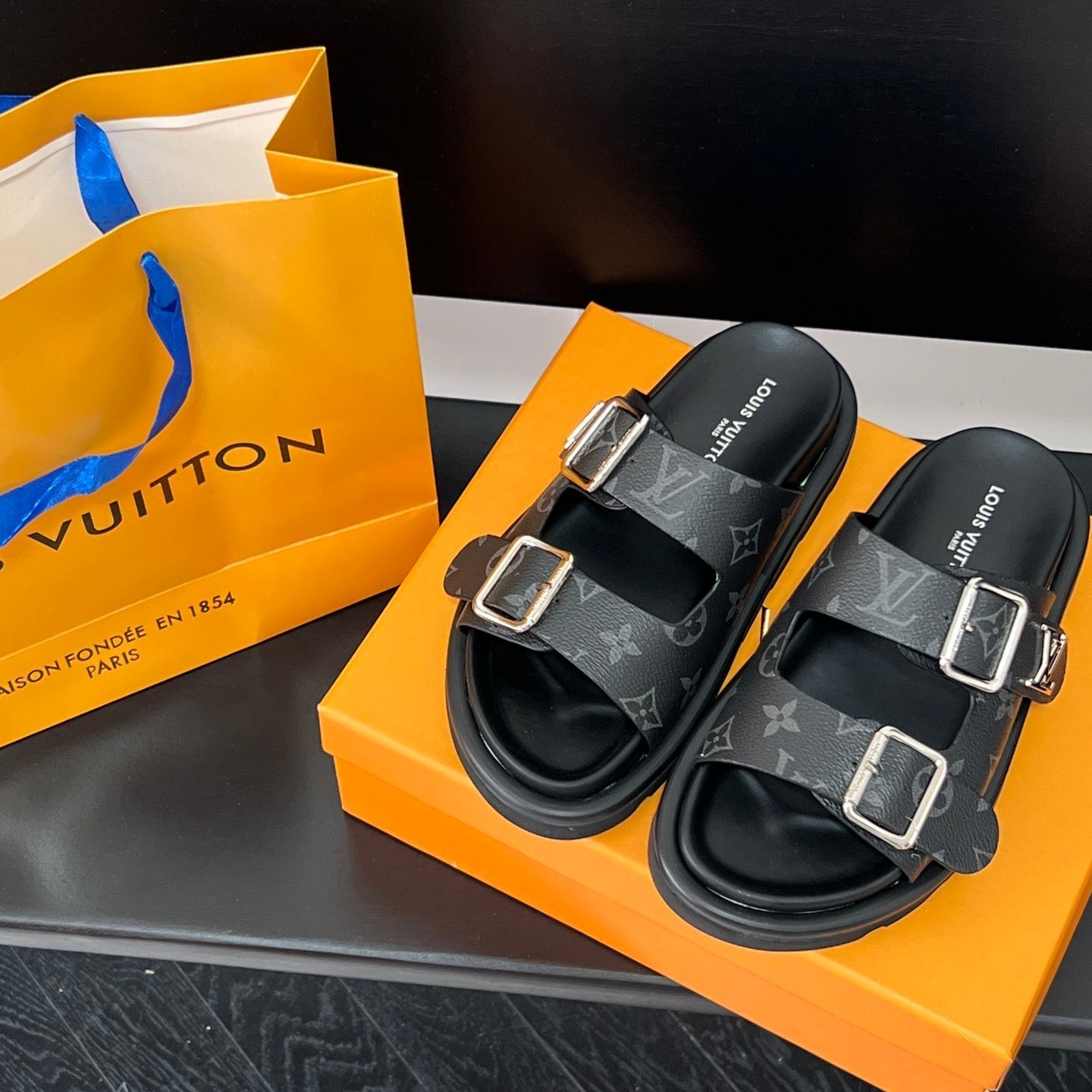 Louis Vuitton Couple's Monogram Comfort Sandals – sandals product image 2