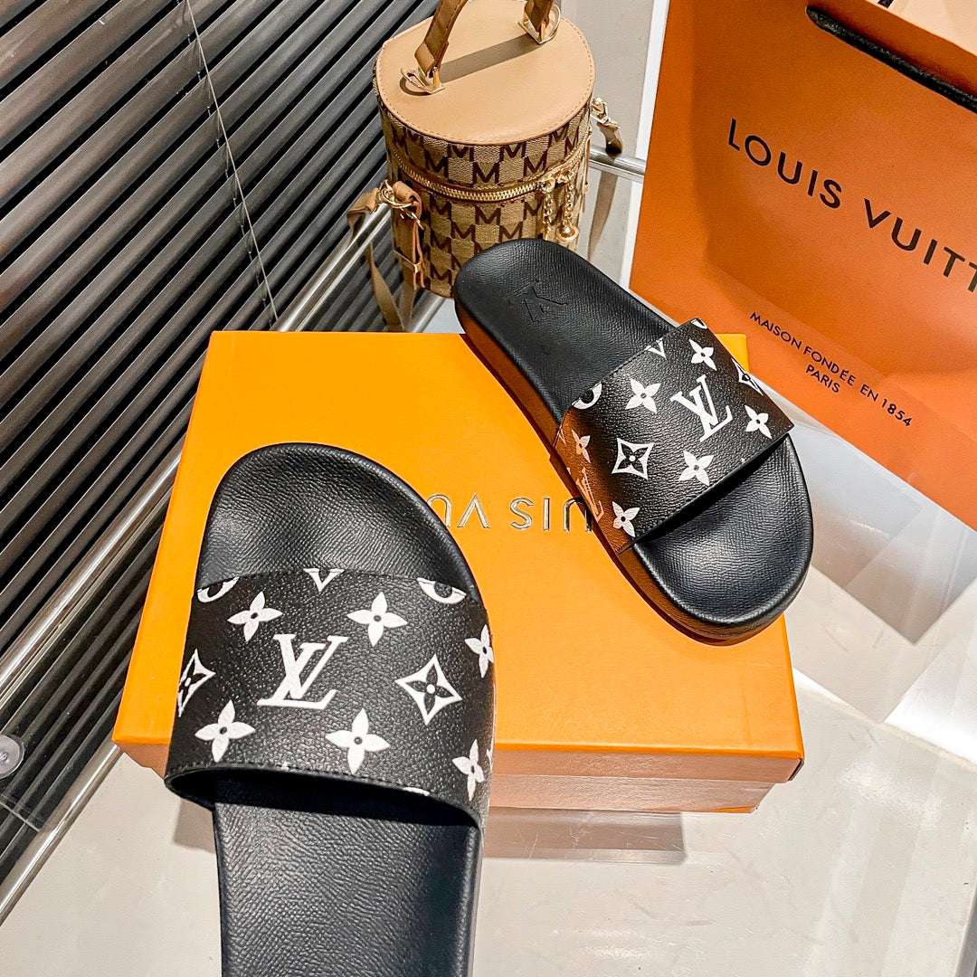 Louis Vuitton Couples Monogram& Checkerboard Flat Slippers – slippers product image 15