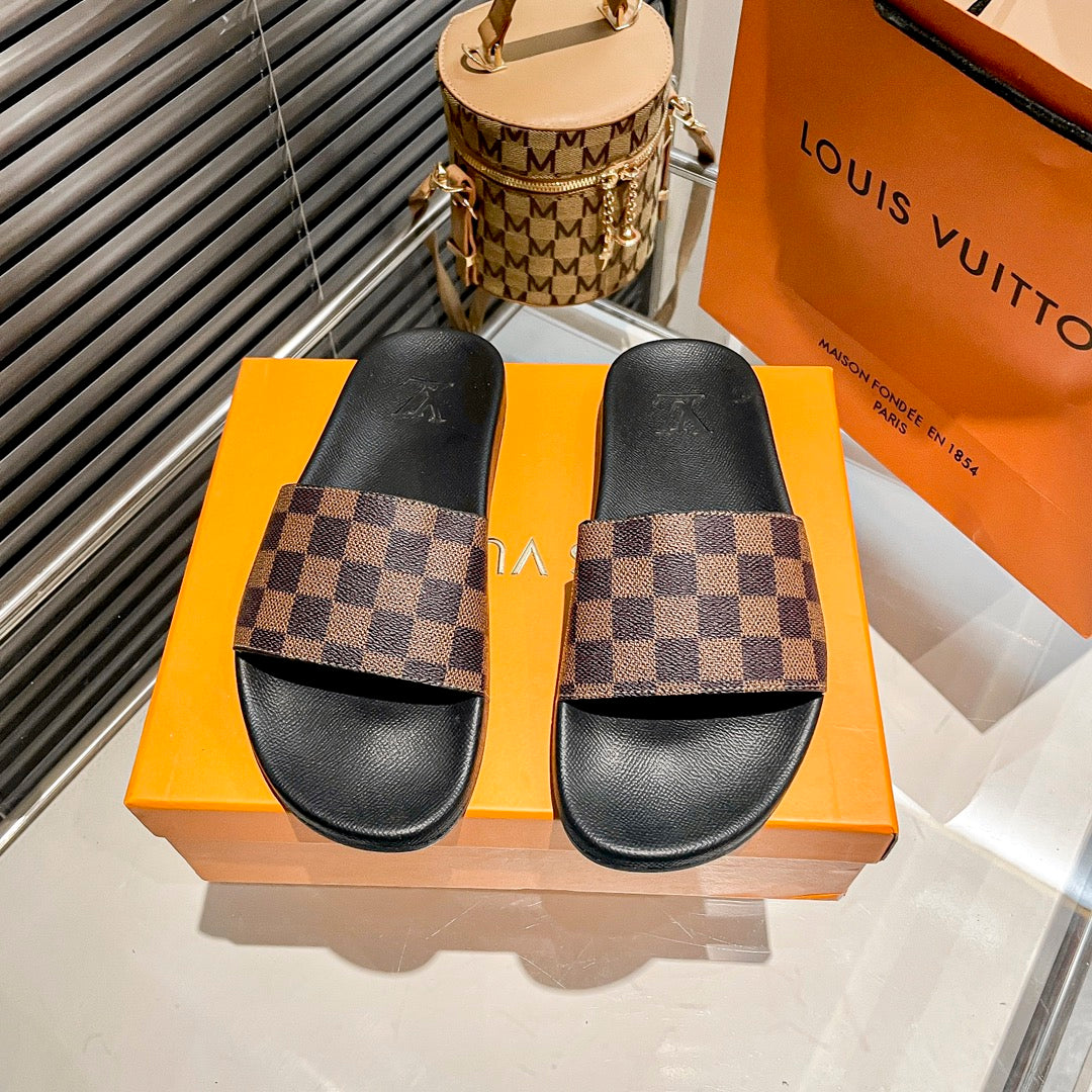Louis Vuitton Couples Monogram& Checkerboard Flat Slippers – slippers product image 4