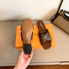Louis Vuitton Cross Strap Flat Sandals – sandals product image 11