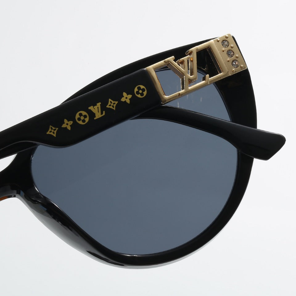 Louis Vuitton Diamond Monogram Square Polarized Sunglasses for Unisex – product image 10