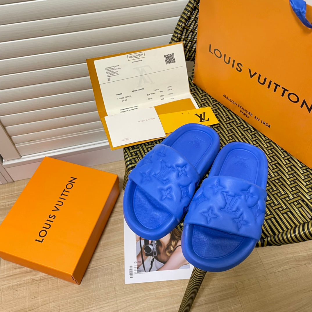 Louis Vuitton Fashion Embossed Couple Slippers – slippers product image 3