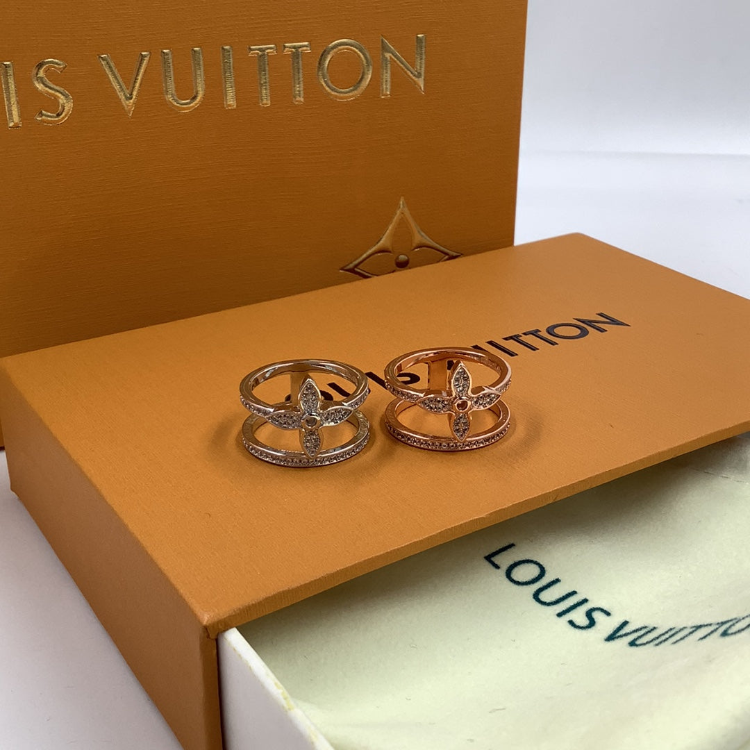 Louis Vuitton Flower Double Circle Ring – Luxury Designer Jewelry – product image 7