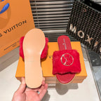 Louis Vuitton Fur Lock It Sandals – sandals product image 25