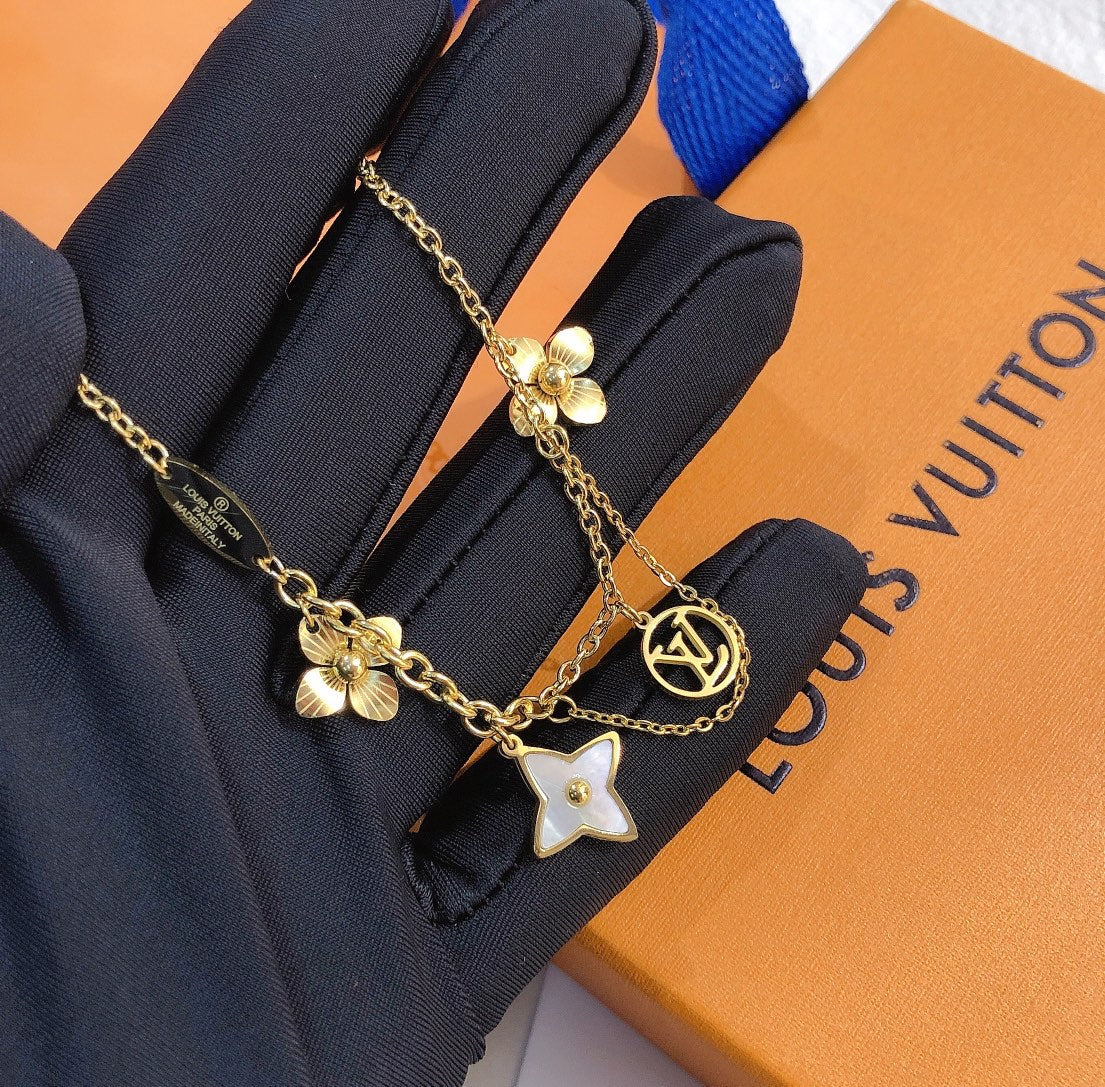 Louis Vuitton Hollow Pendant Bracelet – Luxury Jewelry – product image 1
