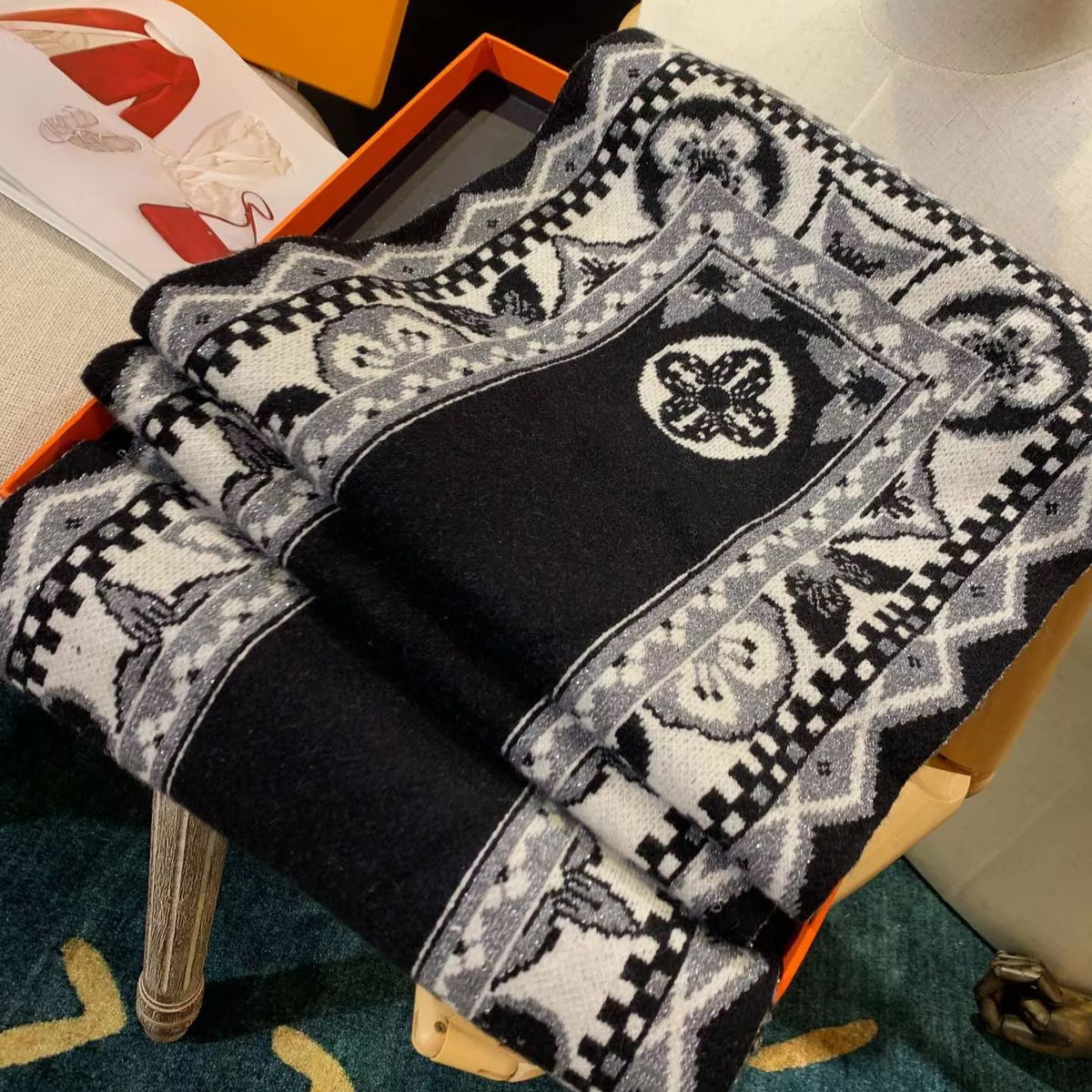 Louis Vuitton Knit Pattern Cashmere Scarf for Women – product image 6