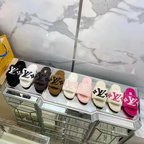 Louis Vuitton Lamb Wool Slippers – slippers product image 17