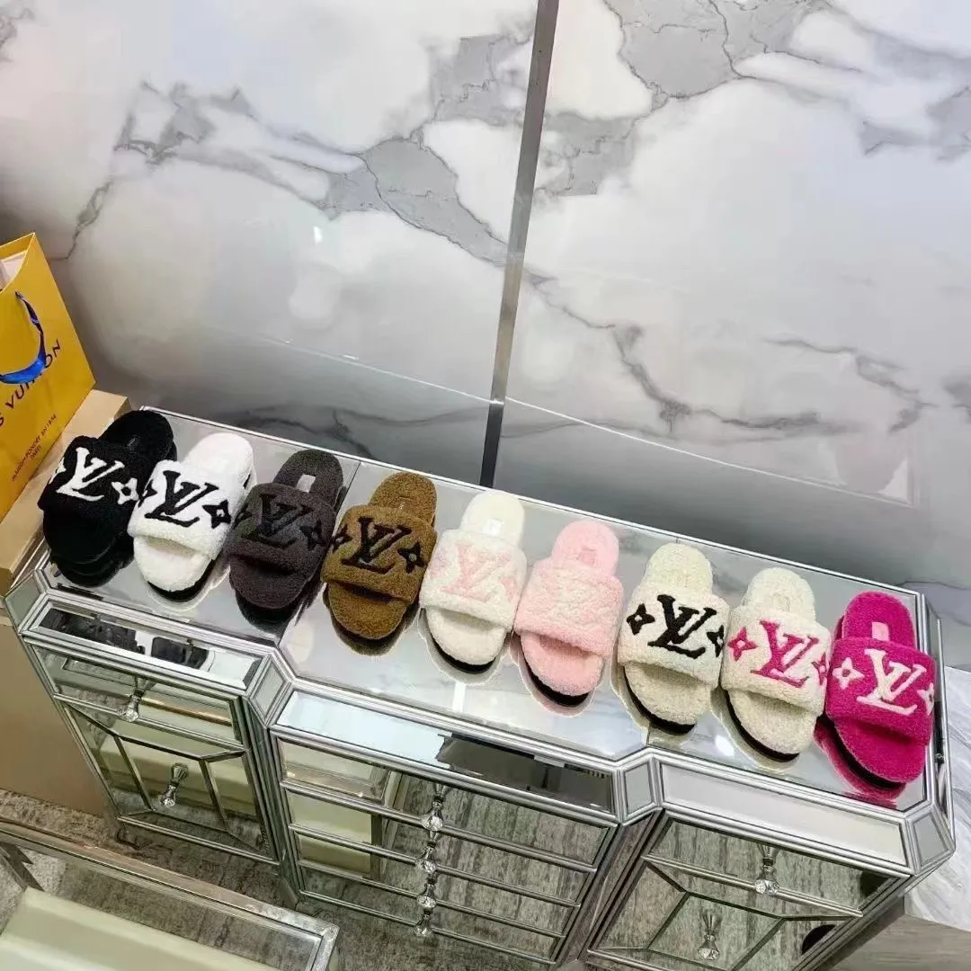 Louis Vuitton Lamb Wool Slippers – slippers product image 17