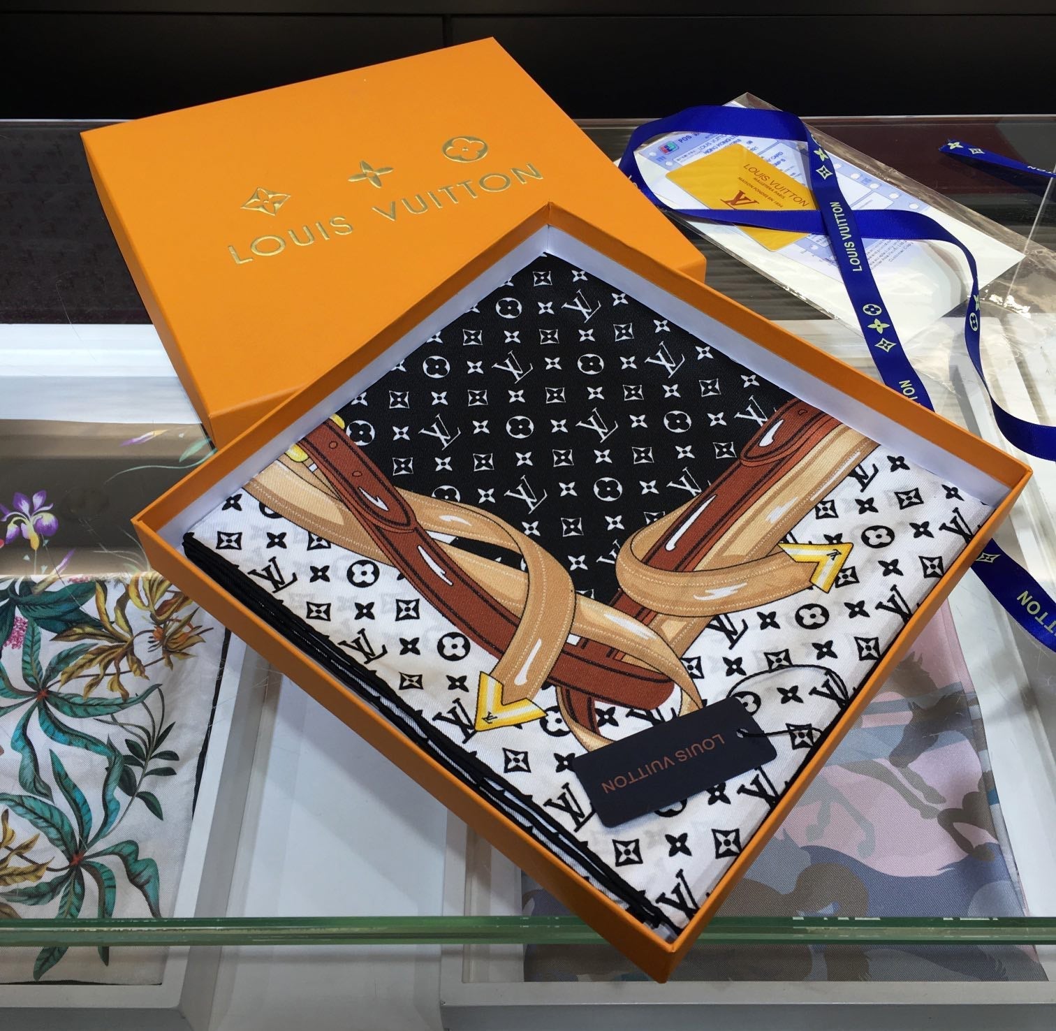 Louis Vuitton Leather Edge Square Silk Scarf for Women – product image 2