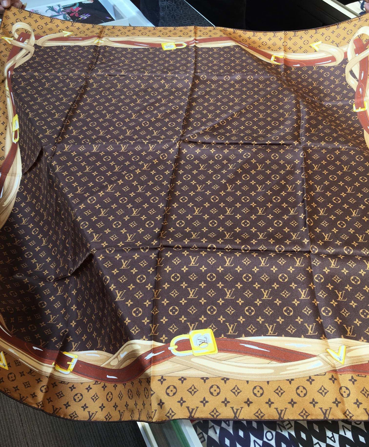 Louis Vuitton Leather Edge Square Silk Scarf for Women – product image 7