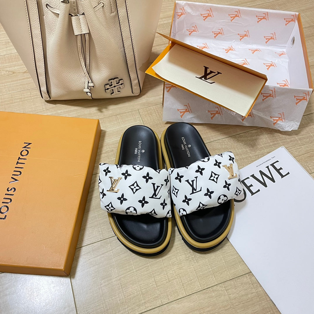 Louis Vuitton Letter Buckle Velcro Slippers – slippers product image 7