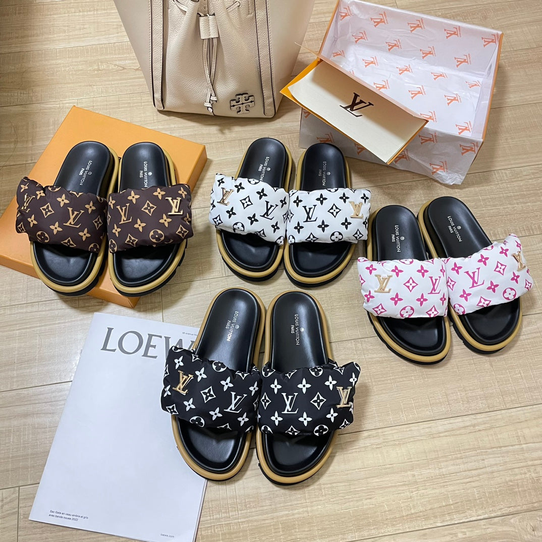 Louis Vuitton Letter Buckle Velcro Slippers – slippers product image 9