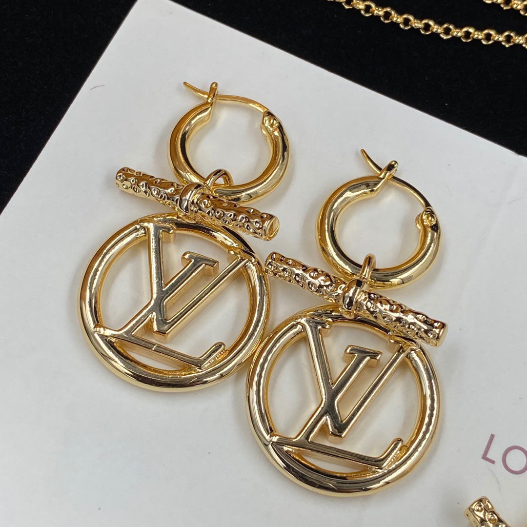 Louis Vuitton Letter Logo Earring Necklace Set – Luxury Designer Jewelry – product image 4