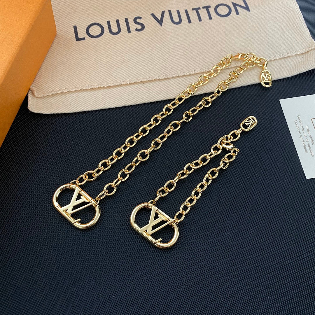 Louis Vuitton Letter Pendant Bracelet Necklace Set – Luxury Jewelry – product image 9