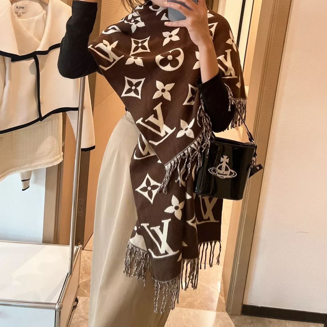 Louis Vuitton Monogram Cashmere Fringed Scarf for Women – product image 26