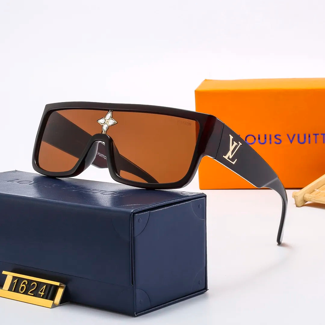 Louis Vuitton Oversized Crystal Printed Sunglasses for Unisex – product image 15