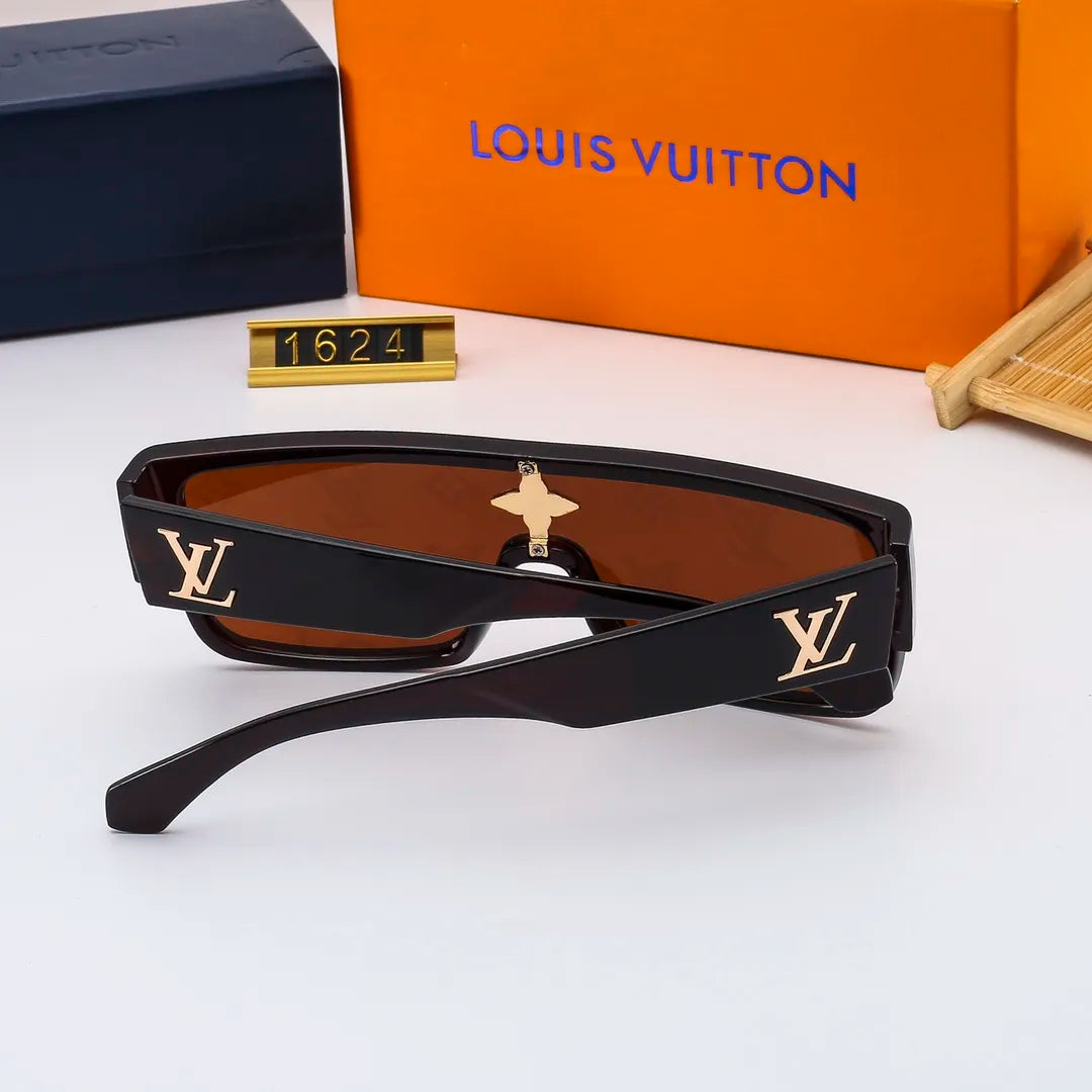 Louis Vuitton Oversized Crystal Printed Sunglasses for Unisex – product image 18