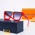 Louis Vuitton Oversized Irregular Elements Polarized Sunglasses for Unisex – product image 9