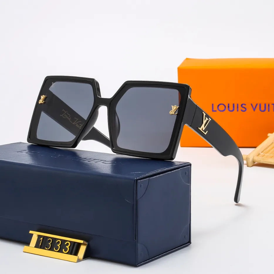 Louis Vuitton Oversized Large Frame Watermark Sunglasses for Unisex – product image 4