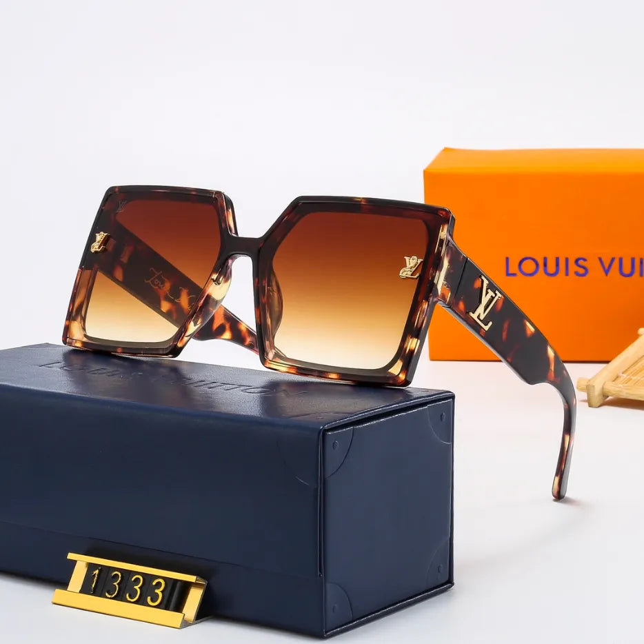Louis Vuitton Oversized Large Frame Watermark Sunglasses for Unisex – product image 6