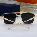 Louis Vuitton Oversized Metal Monogram Polarized Sunglasses for Unisex – product image 15