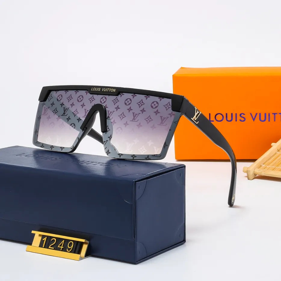 Louis Vuitton Oversized Unisex Sunglasses for Unisex – product image 7