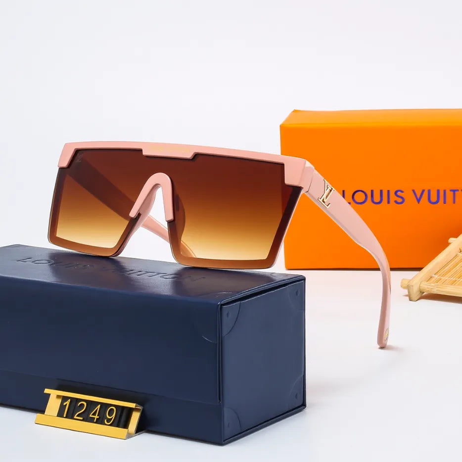 Louis Vuitton Oversized Unisex Sunglasses for Unisex – product image 8